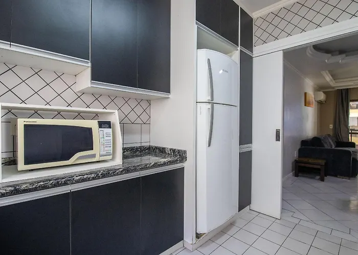 Bor41 - Quadra Mar, 4 Dorm, 2 Garagens, Churrasq.