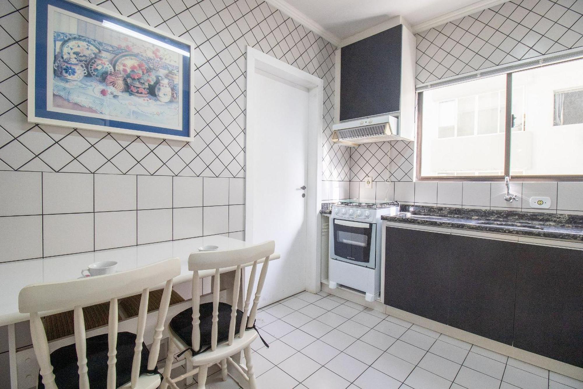 Bor41 - Quadra Mar, 4 Dorm, 2 Garagens, Churrasq. Balneário Camboriú