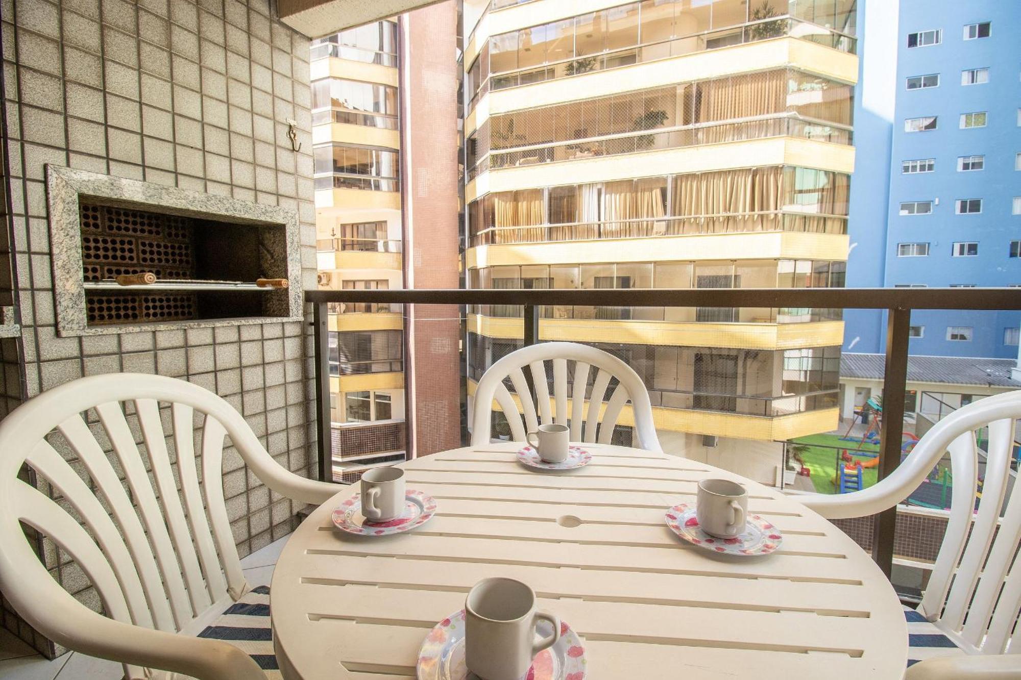 Bor41 - Quadra Mar, 4 Dorm, 2 Garagens, Churrasq. Balneário Camboriú